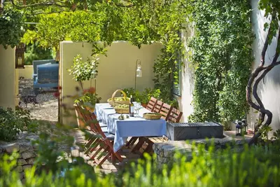 Image de Charmante ferme de 3 chambres avec piscine dans une vallée verdoyante avec vue sur Ronda