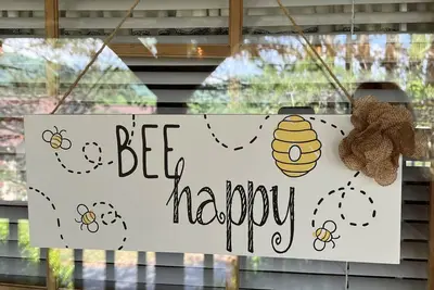 Image de Charmant 3br 2. 5ba niché dans la vallée; Excellent emplacement!