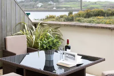 Image de Karndu retreat, Hayle, overlooking the Rspb