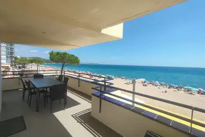 Image de Playa d'Aro, 2 ch, 2 sdb, face mer, clim, grande terrasse, wifi gratuit, parking privé
