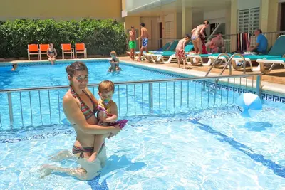 Image de Appartement 1 chambre (2/4 personnes) à 50 m de la plage avec piscine
