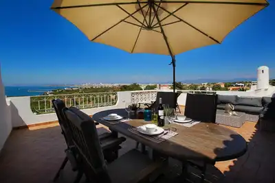 Image de Appartement de luxe à Vila Gaivota près de la plage de Caneiros