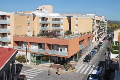 Image de Appartement 1 chambre (2 personnes) à 50 m de la plage avec piscine