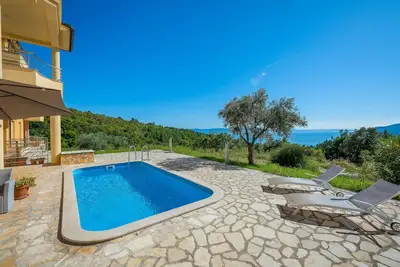 Image de Appartement confortable à Rabac