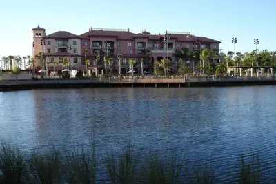 Image de Bonnet Creek est une station balnéaire à l'intérieur de la propriété Disney elle-même. Belle station! ! !