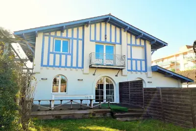 Image de maison 4* centre Moulleau proche plage