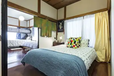 Image de Une maison de 2 étages dans son ensemble proche de privé de Shinjuku ★ ★ Samurai House ★ Parfait pour les familles!