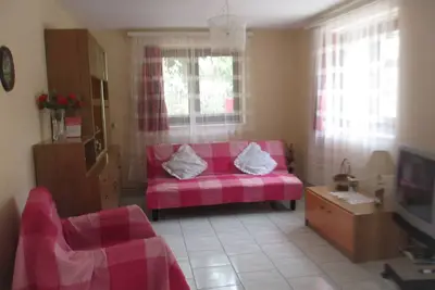 Image de Appartement avec Parking, Wi-Fi & Cour