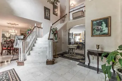 Image de The Estate Home: un luxe Dfw