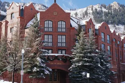 Image de 3 Br 3 Bath St. Regis Residence Club 5 étoiles5 Diamond Services
