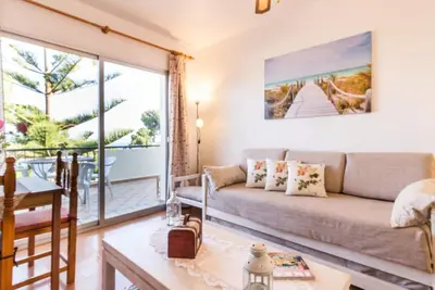 Image de Apto Las Palomas. Appartement à côté de la plage de La Herradura.