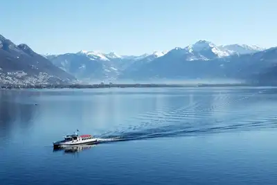 Image de Vue panoramique sur le lac 305