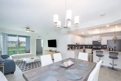 Image de (Fg101) Condo Lake Storey 3/2, parc aquatique gratuit