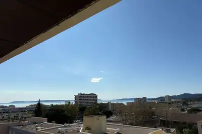 Image de Appartement T/2 climatisé - vue sur mer