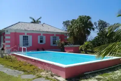 Tara Estates niché sur une propriété privée.