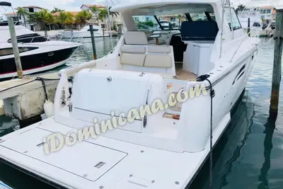 Image de Yacht Tiara 47ft. Croisière et détente sur l'île de Saona