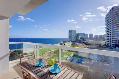 Image de Best Area, Stunning Seaviews Apartment