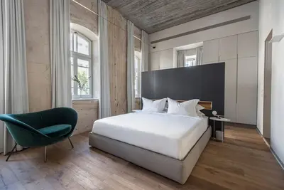 Image de 3 chambres + 3 salles de bain