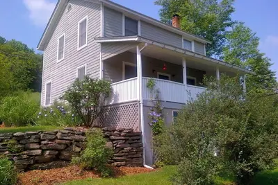 Image de Maison de campagne pittoresque sur 20 acres, Ă 25 minutes de Bethel Woods (Woodstock)!