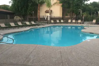 Image de Nouveau! Excellent emplacement dans ce style condo de vacances