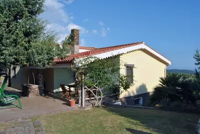 Image de Grande Villa avec 3 appartements et court de tennis, 15/17 personnes à 1 km de la mer