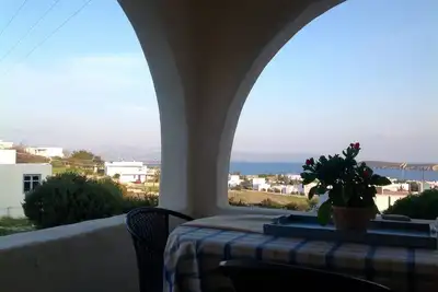 Image de Superbe maison avec vue, à distance de marche de la plage!