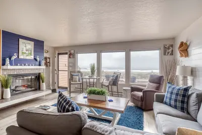 Image de Ocean Beauty Neskowin avec accès facile à la plage!