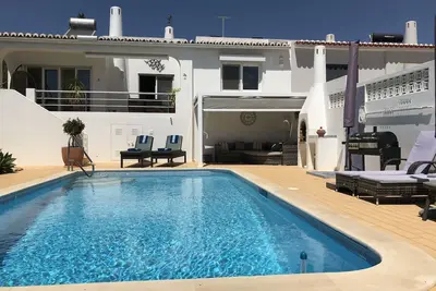 Image de Villa de 3 chambres avec piscine privée