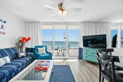 Image de Pelican Resort - Front de mer, piscines, bain à remous, Tiki Hut - Famille préférée!