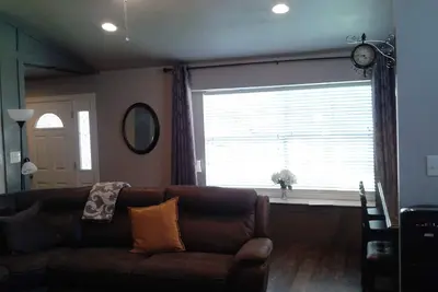 Image de Votre retraite à Austin - Détendez-vous confortablement et profitez de films gratuits sur Netflix