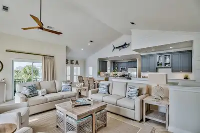 Image de Sea Salt Retreat: 4 Br / 3. 5 maison de Ba à Destin, pour 12 personnes