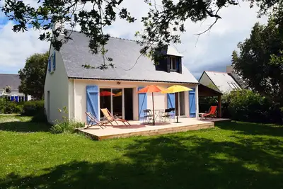 Image de Maison lumineuse et confortable, proche plage! Idéal pour les familles