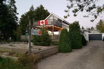 Image de Beachfront 5bdrm Sunset SPÉCIAL ÉTÉ Gite Bord De L'Eau