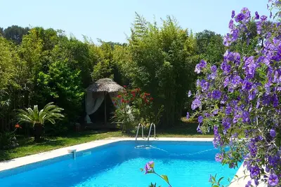 Image de pleasant contemporary villa swimming pool and heated Spa the beaches of Le Brusc