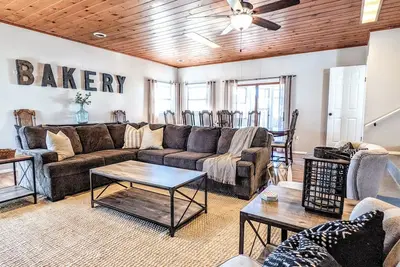 Image de The Hickory House - Trois chĂŞnes, Mi Retraite pour 14