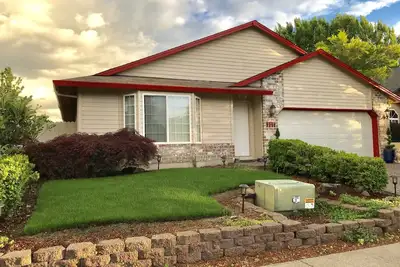 Image de Maison calme et confortable. Près des campus Intel et Nike.