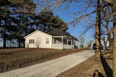 Image de Nauvoo Country Cottage - 12 personnes