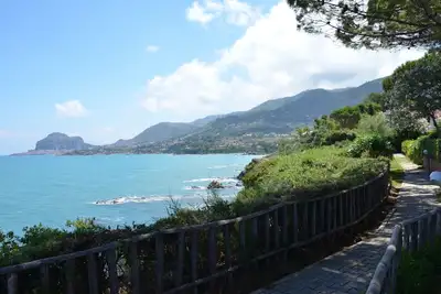 Image de Villa La Mimosa Gialla, Résidence avec accès privé à la mer