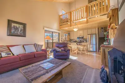 Image de Ski Bowl Condo * À quelques pas de la colline de ski Tahoe Donner