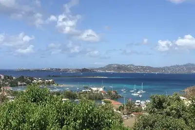 Image de Guavaberry Hill - magnifique coucher de soleil sur le parc national