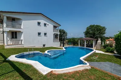 Image de Maison de vacances avec la piscine Radmani, Porec (K-16440)