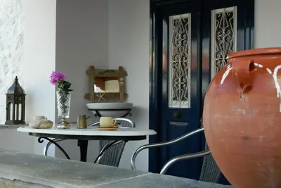 Image de Est plus qu'une maison de citron, pour ceux qui recherchent la détente et des vacances uniques. . .