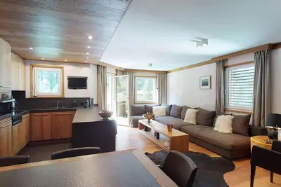 Image de Modern in alpine style designed apartment with tasteful details