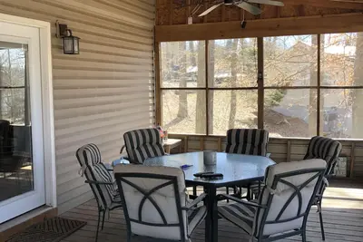 Image de Spacieux Lakehouse Pour Vous Et Votre Famille À Profiter À Rough River Resort