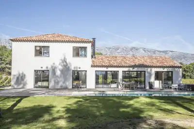 Image de Maison d'architecte avec  vue sublime sur la Sainte-Victoire