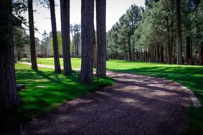 Image de Nouvellement rénové, condo entièrement meublé situé près de Pinetop Country Club