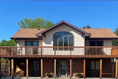 Image de Belle maison située à 1/4 mile de la rivière Missouri