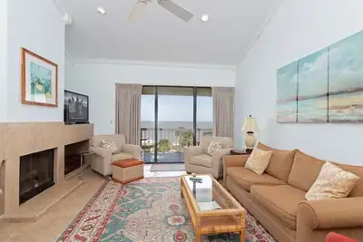 Image de Une vue imprenable sur l'océan Atlantique et le complexe King & Prince.