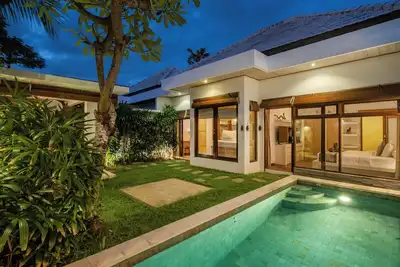 Villa avec piscine privée et jardin tropical à Seminyak Bali - 2 chambres