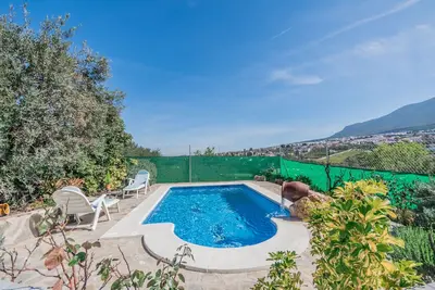 Cubo's Villa Jara / piscina / campo / tranquilidad / árboles /